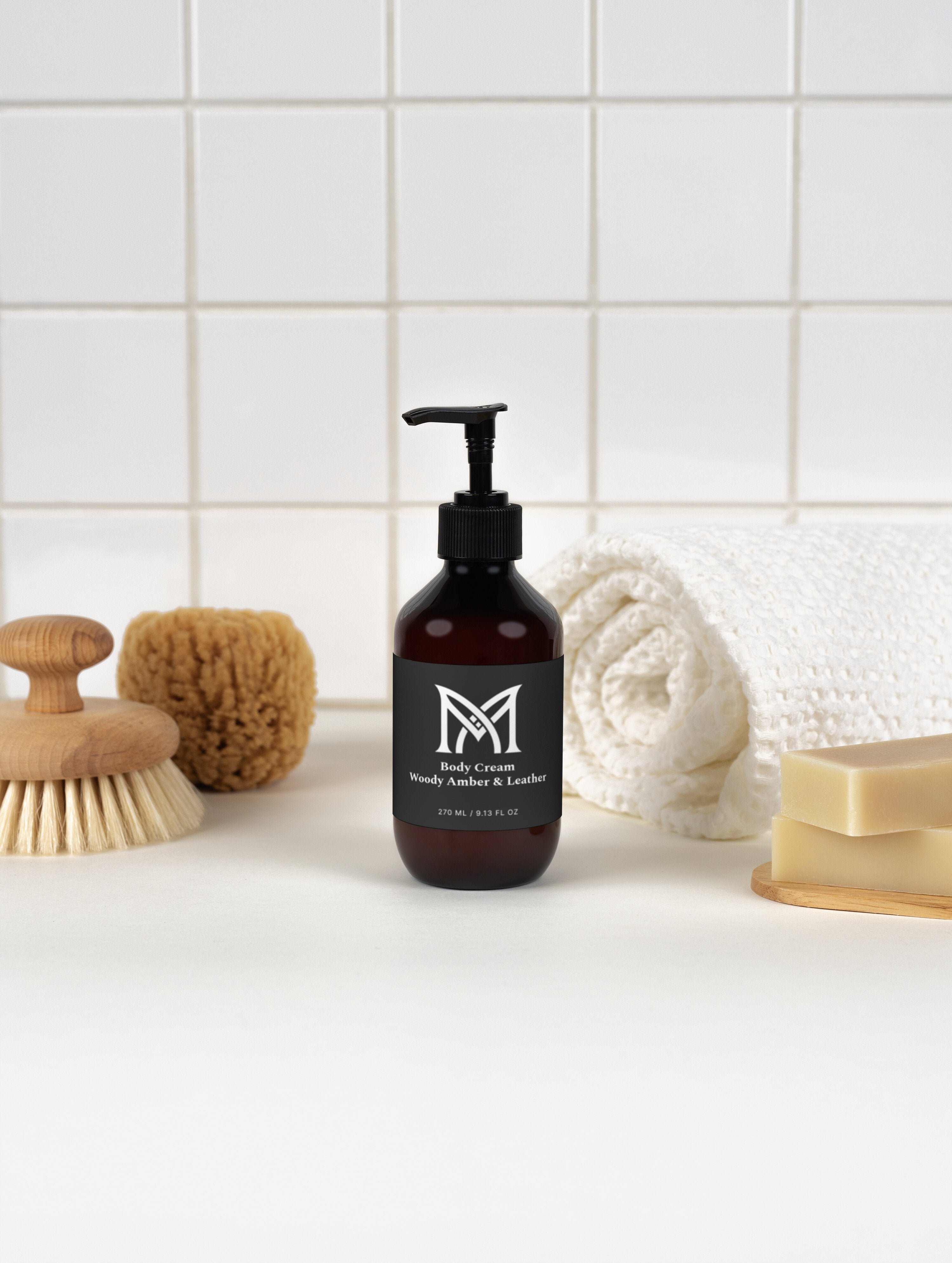 Creme Corporal Silk Skin, Âmbar Amadeirado e Couro